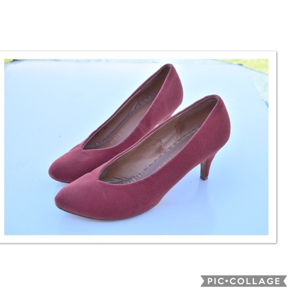 Miss Albright suede pumps - Picture 1 of 8